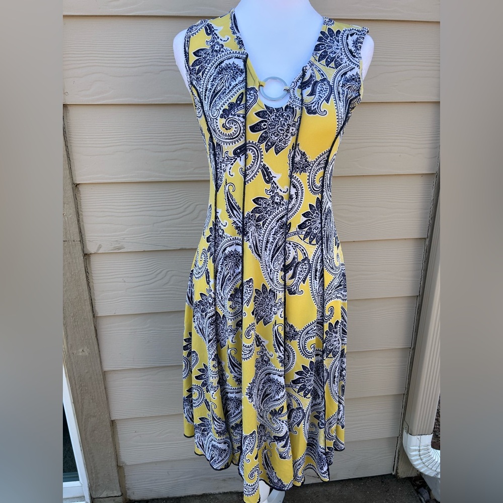 Sami & Jo Yellow and Black Paisley Sleeveless Dress, Size Small